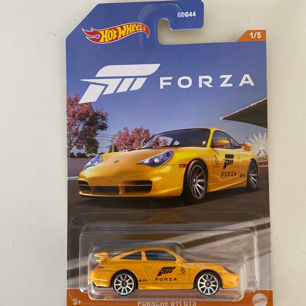 1/5 hot wheels Porsche 911 GT3 Forza